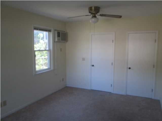 3895 Walnut Way, North Charleston, SC 29405