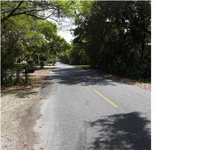 3323 Myrtle St, Edisto Beach, SC 29438