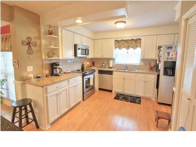 113 Norview Dr, Charleston, SC 29407
