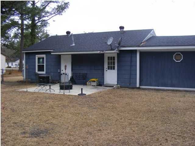 1205 Yeamans Hall Rd, Hanahan, SC 29410