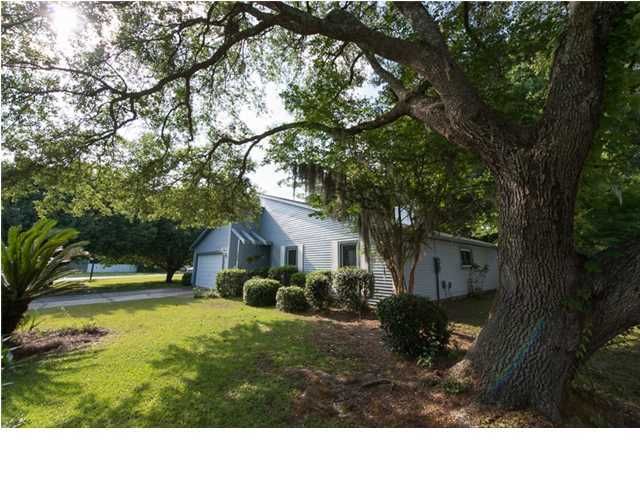 1590 Hidden Bridge Dr, Mount Pleasant, SC 29464