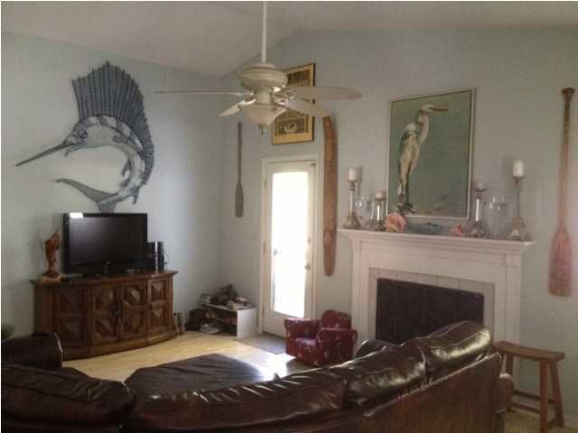 1399 Downsberry Dr, Mount Pleasant, SC 29466