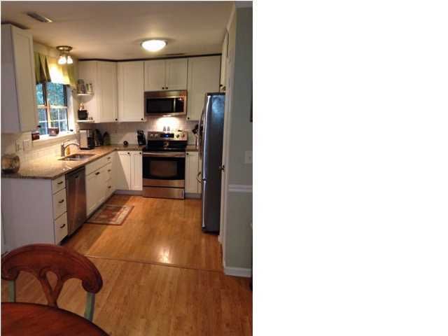 360 Kingston Pl, Mount Pleasant, SC 29464
