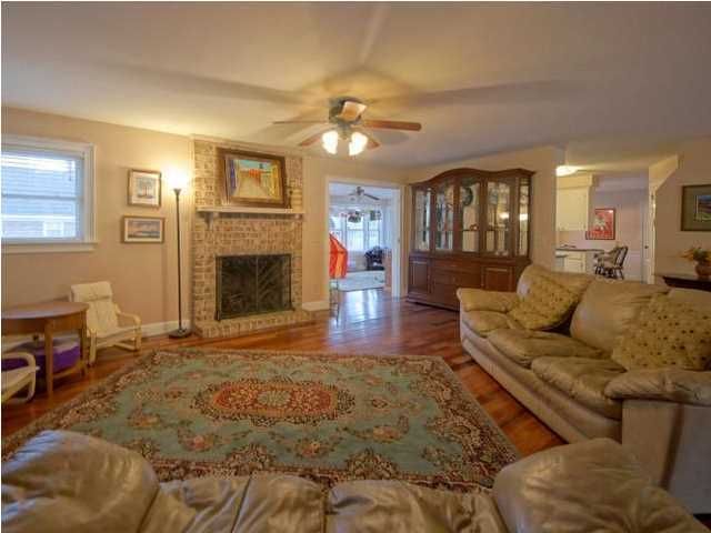 120 Manchester Rd, Charleston, SC 29407