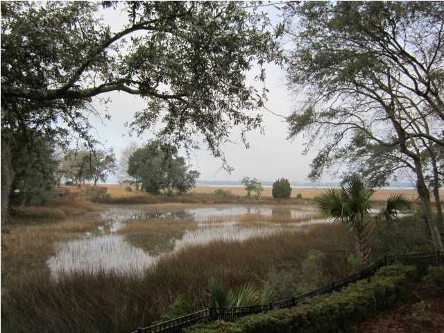 39 Hampton Dr, Charleston, SC 29407