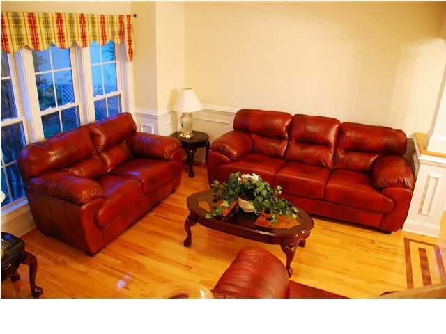 559 White Chapel Cir, Charleston, SC 29412