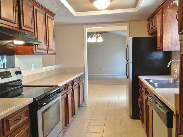 101 Birchwood Dr, Summerville, SC 29483