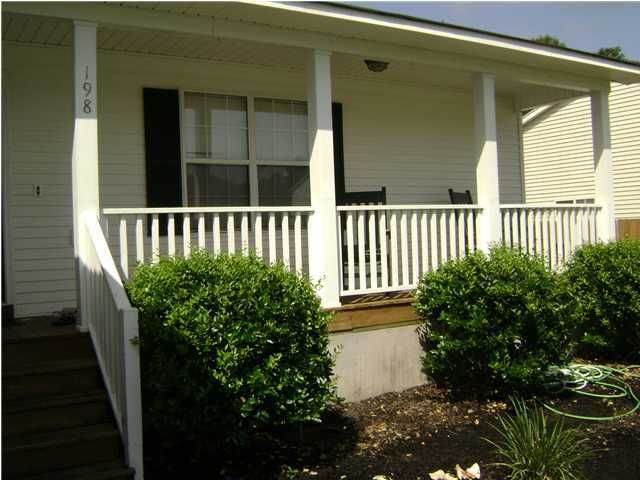 198 Apache Dr, Summerville, SC 29483