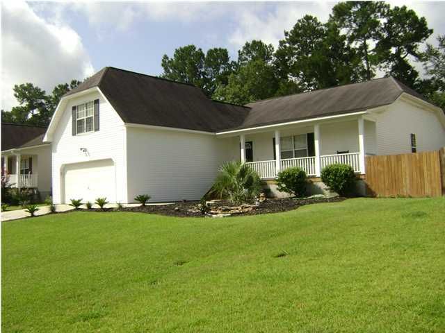 198 Apache Dr, Summerville, SC 29483