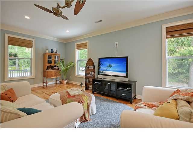 110 Classic St, Summerville, SC 29483