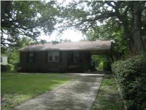 2734 Gordon St, North Charleston, SC 29405