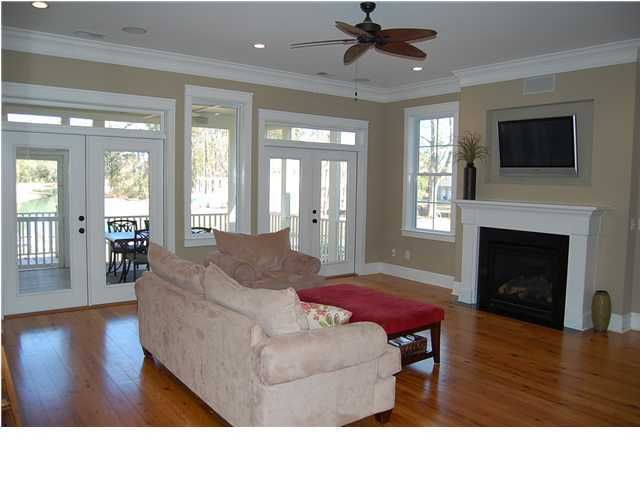 2113 Malcolm Rd, Mount Pleasant, SC 29466