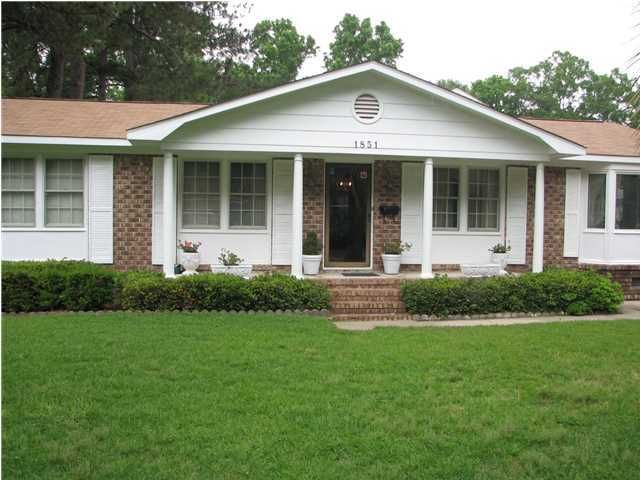 1851 Ogden Rd, Charleston, SC 29407