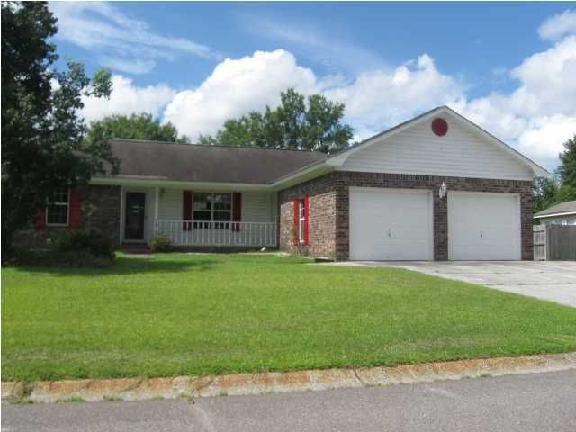 7912 Elderberry Cir, North Charleston, SC 29418