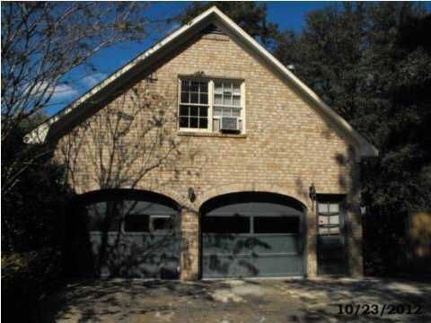 103 White Church Ln, Summerville, SC 29485