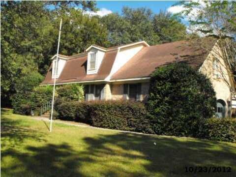 103 White Church Ln, Summerville, SC 29485