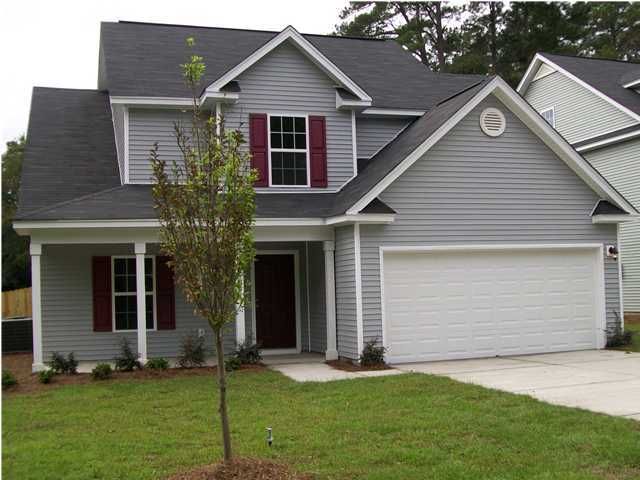 100 Sugar Plum Dr, Summerville, SC 29485