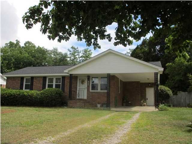 104 Ridge Rd, Summerville, SC 29485