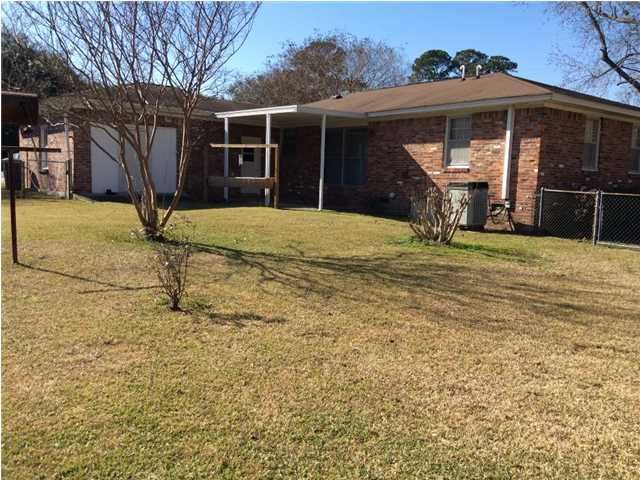 1121 Woodside Dr, Hanahan, SC 29410