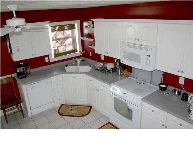 136 Summer Ridge Dr, Summerville, SC 29485