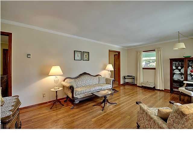 1334 N Sherwood Dr, Charleston, SC 29407