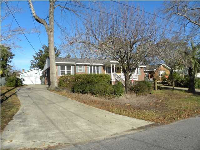 1250 Fort Dr, Hanahan, SC 29410