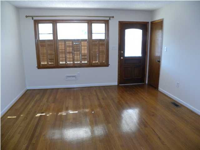 1250 Fort Dr, Hanahan, SC 29410
