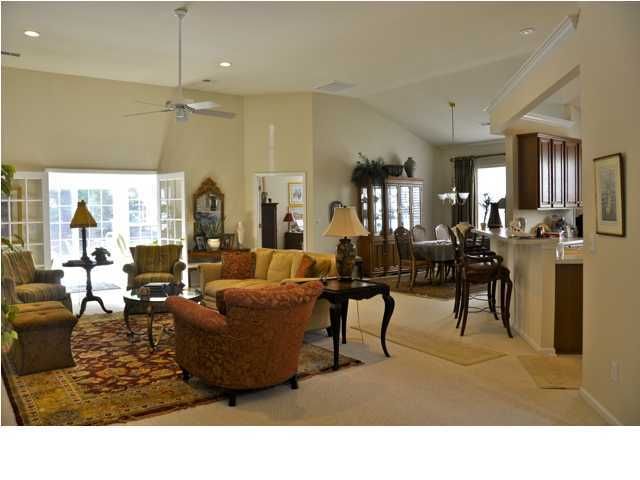 355 Cabrill Dr, Charleston, SC 29414