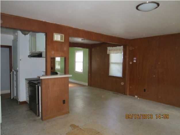 3943 Walnut St, North Charleston, SC 29405