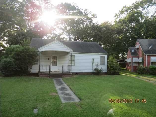 3943 Walnut St, North Charleston, SC 29405