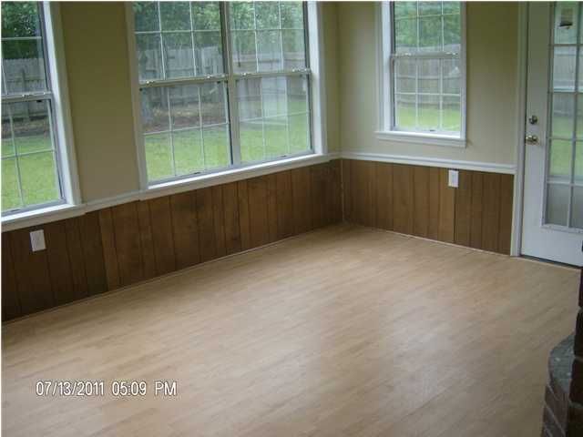 111 Cleburne Ct, Summerville, SC 29483