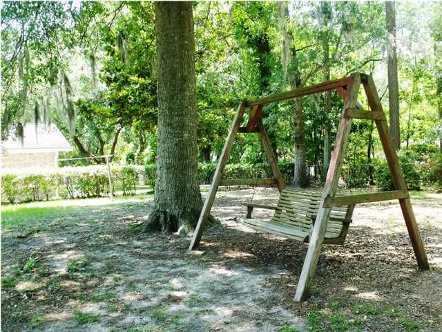 1116 Belvedere Dr, Hanahan, SC 29410