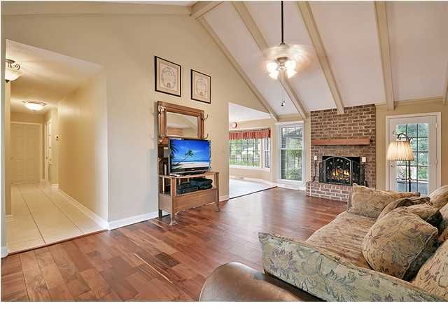 525 Longleaf Rd, Summerville, SC 29483