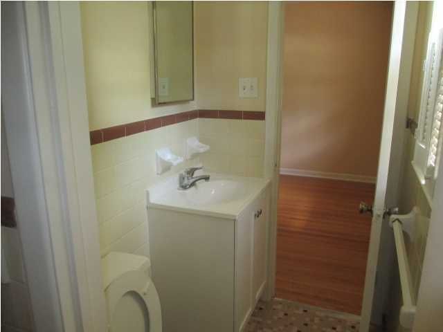 7020 Kenneth Ln, Charleston, SC 29406
