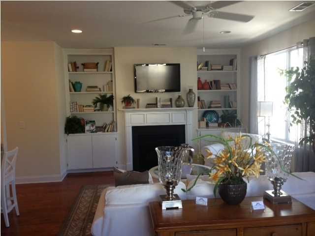 1430 Iroquois St, North Charleston, SC 29405