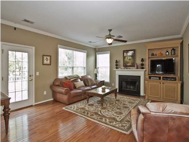 1931 Palmetto Isle Dr, Mount Pleasant, SC 29466