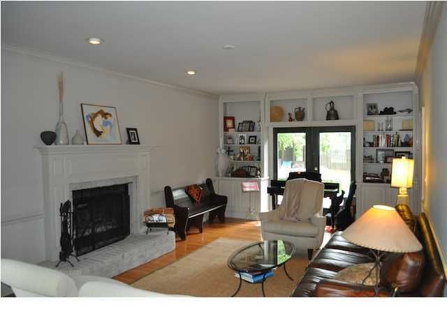 861 Detyens Rd, Mount Pleasant, SC 29464