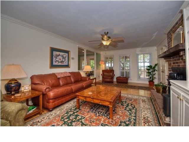 2449 Sylvan Shores Dr, Charleston, SC 29414