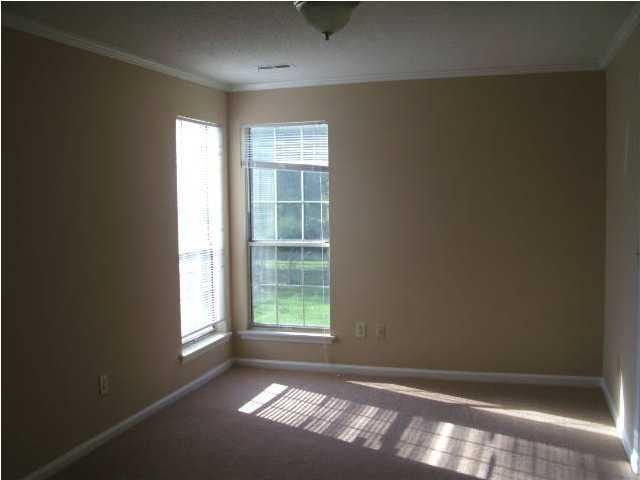 305 Indigo Rd, Goose Creek, SC 29445