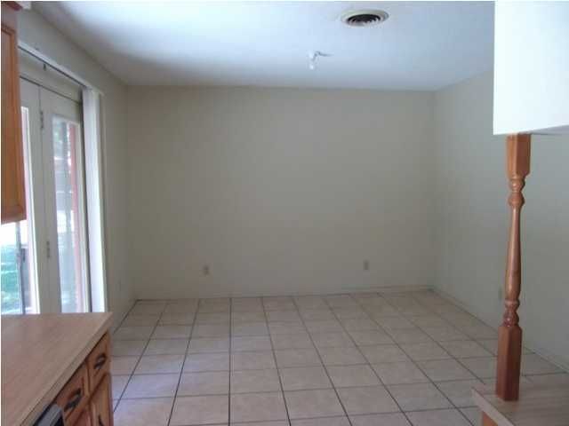 7657 Pinehurst St, North Charleston, SC 29420