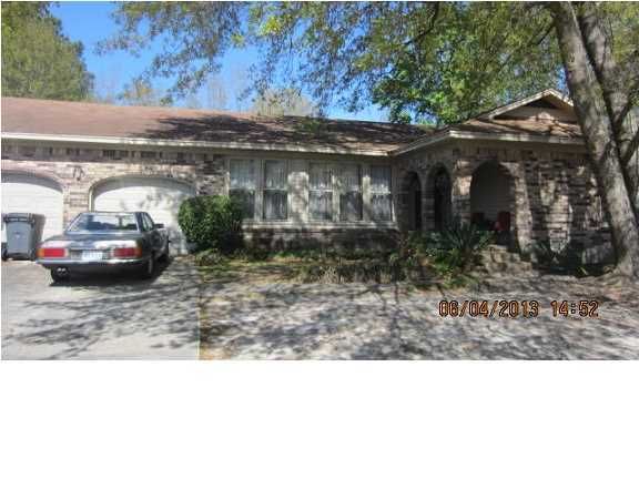 8146 Greenridge Rd, North Charleston, SC 29406