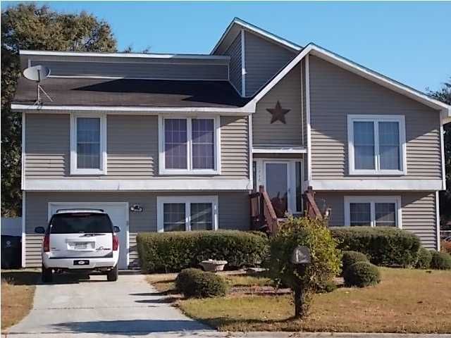 1216 Westward Dr, Goose Creek, SC 29445