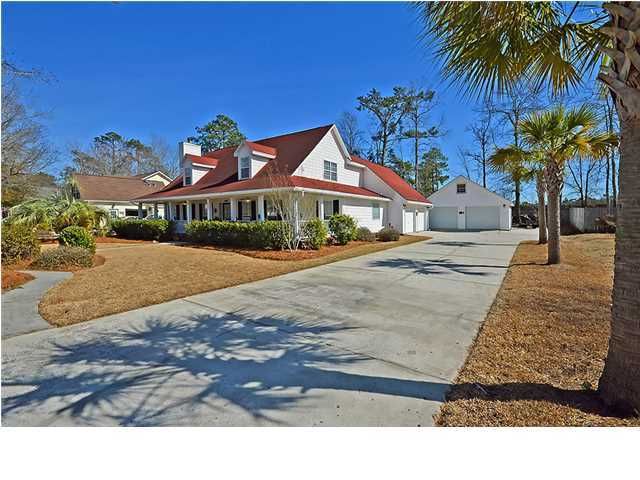 194 Edinburgh St, Summerville, SC 29483