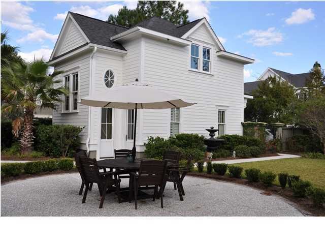 108 Island Park Dr, Charleston, SC 29492