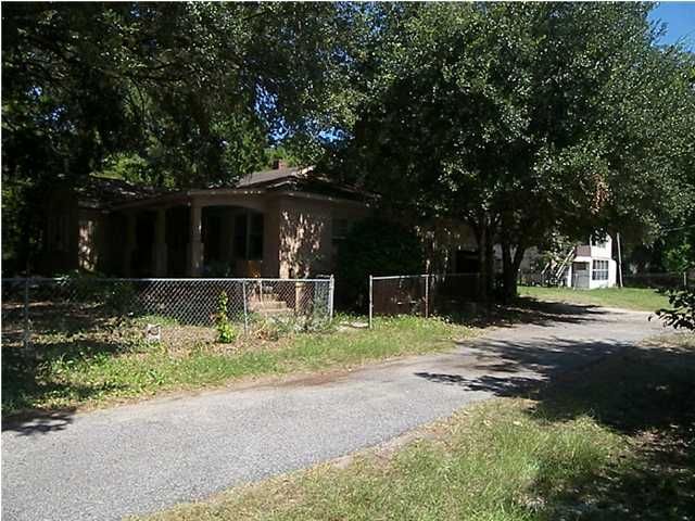 1823 Rifle Range Rd, Mount Pleasant, SC 29464