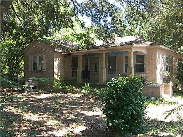 1823 Rifle Range Rd, Mount Pleasant, SC 29464