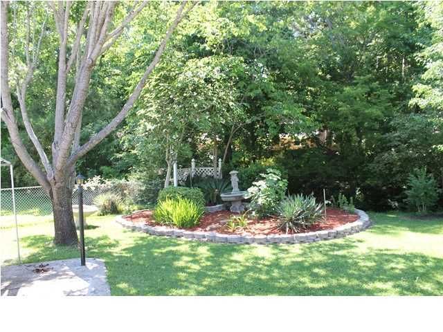 202 Pompton Ave, Goose Creek, SC 29445