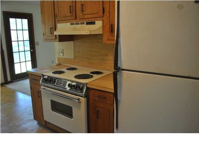323 Land O Pines Cir, Moncks Corner, SC 29461