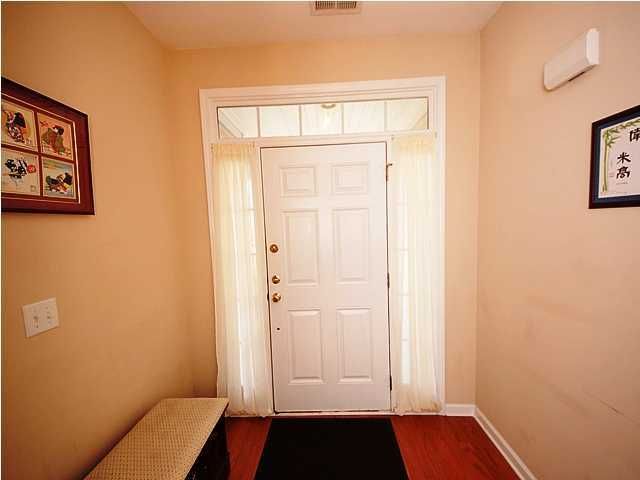 1504 Solstice Ct, Hanahan, SC 29445
