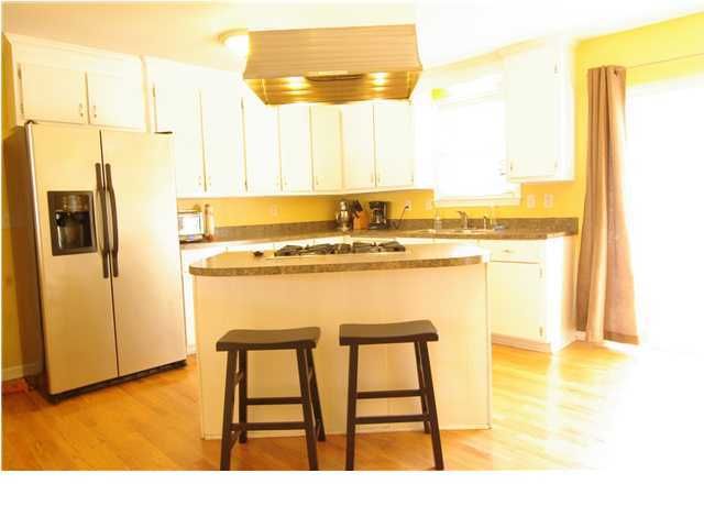 30 Carson Dr, Charleston, SC 29407